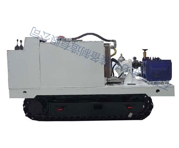 BLY260/10型矿用履带式泥浆泵车